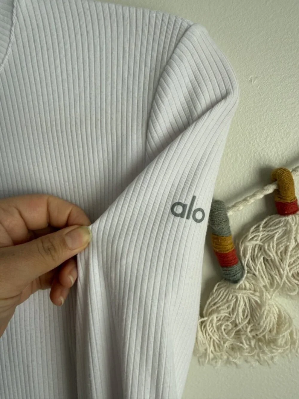 Alo Yoga Wellness White Mock Neck Ribbed Knit Long Sleeve Top Basics Layering S